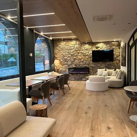 Hotel Lord Sant Llorenc de Morunys