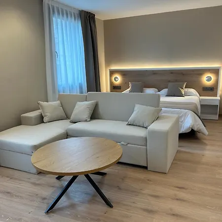 Hotel Lord Guest house Sant Llorenc de Morunys